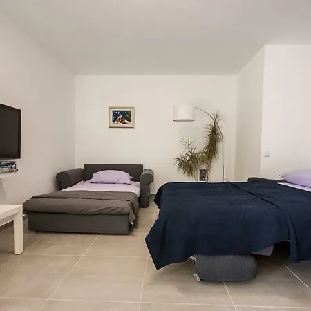 Sofia Apartment *